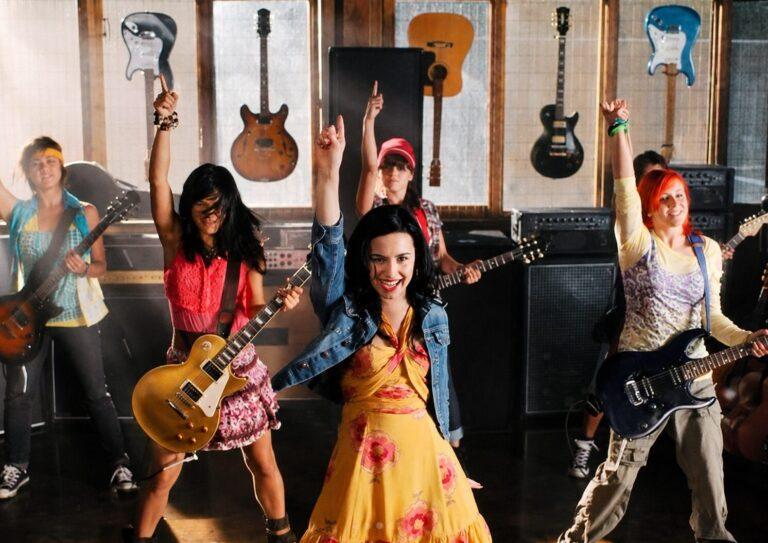 Demi Lovato volta a ser Mitchie em ‘Camp Rock 3’ após Disney esconder retorno por meses