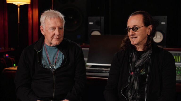 Aos 72 anos, Alex Lifeson se perguntou: “Ainda consigo fazer isso?” antes da volta do Rush