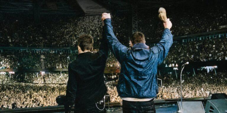 Documentário do Oasis ganha primeiro trailer e revela tensão entre Liam e Noel Gallagher na reunião de 2025
