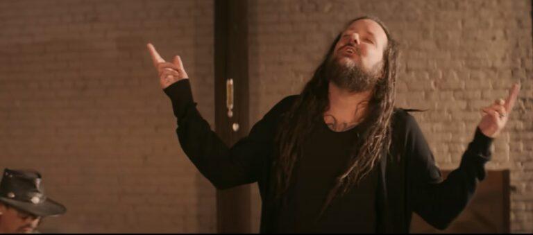 Korn lança música inédita para “Diablo IV” e reacende expectativa por nova fase