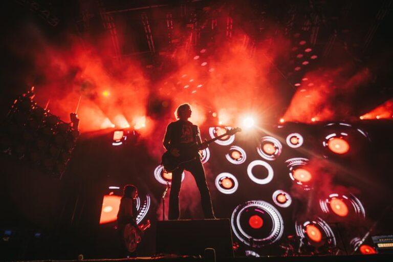MONSTERS OF ROCK: GUNS’N’ROSES, A MAIOR BANDA DO MUNDO?