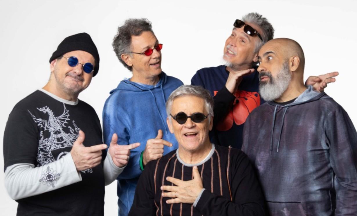 Inimigos do Rei lançam “Medo” e transformam insegurança financeira em crítica bem-humorada
