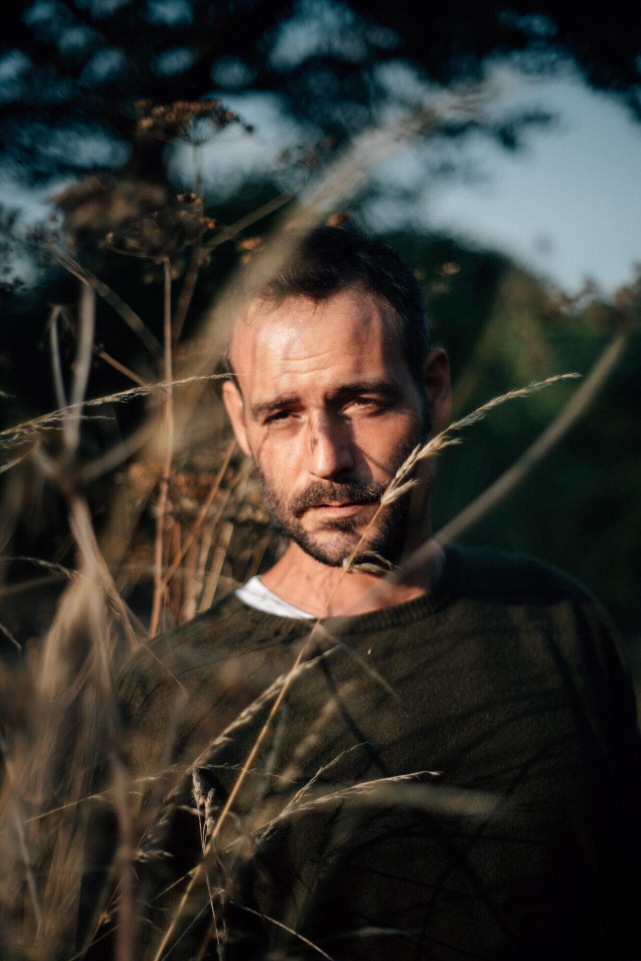 Roo Panes se apresenta amanhã em Curitiba e anuncia o novo EP