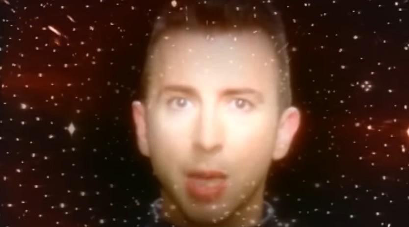 Soft Cell lança novo single após morte de Dave Ball e revisita clássico dos anos 80